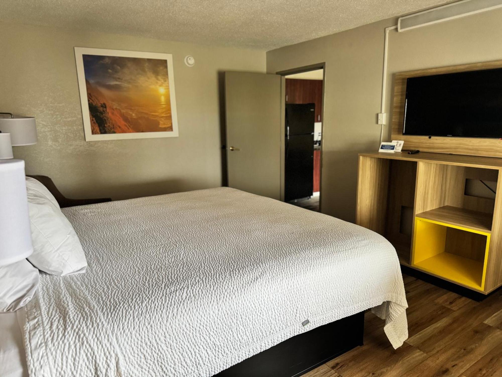 Days Inn By Wyndham Mauldin/Greenville Buitenkant foto