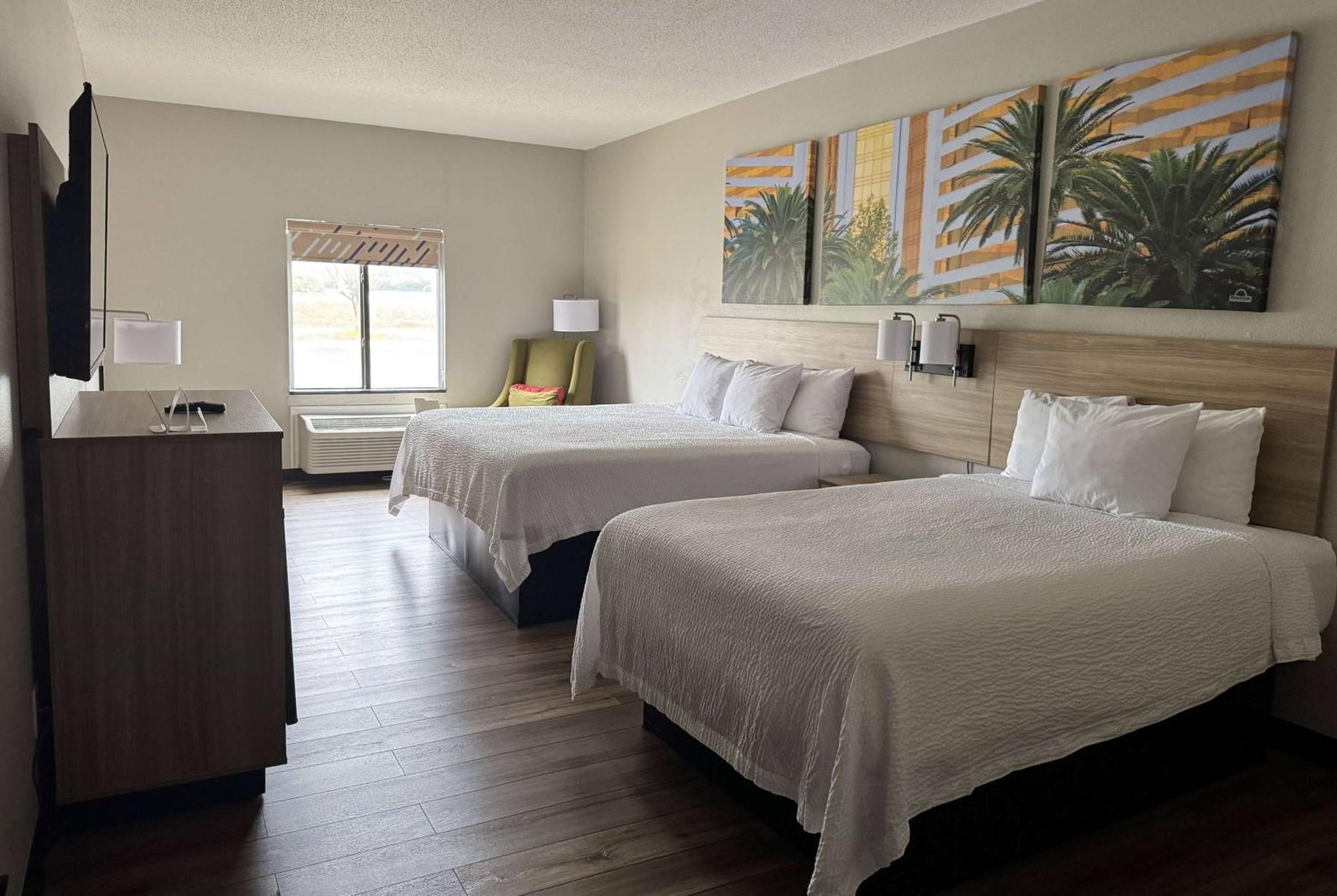 Days Inn By Wyndham Mauldin/Greenville Buitenkant foto